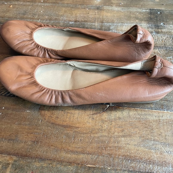 Tan Jcrew ballet flats - size 8 - Picture 3 of 6